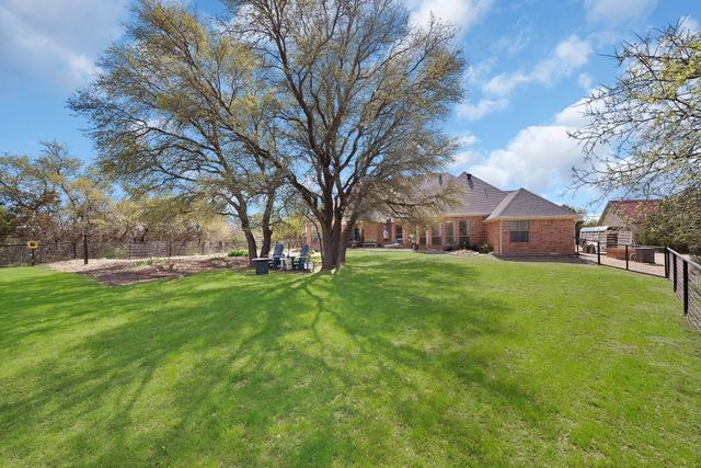 2526 Hayley Drive, Weatherford, TX 76085