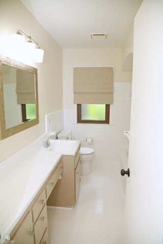 20618 Sunnyside Street, St Clair Shores, MI 48080