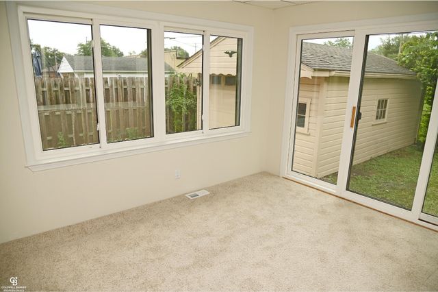 20618 Sunnyside Street, St Clair Shores, MI 48080