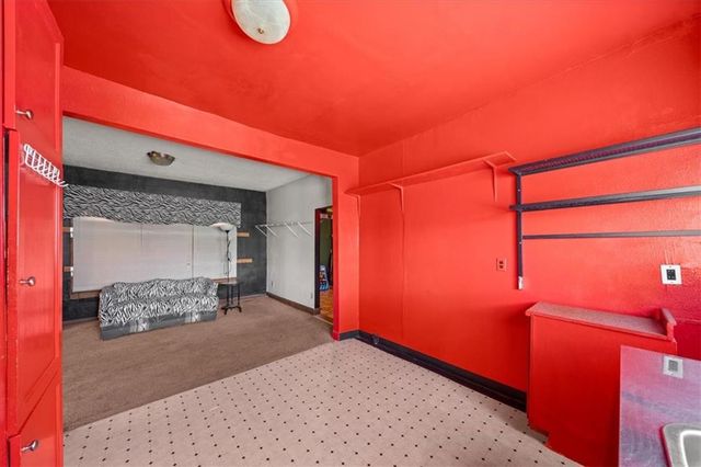 3302 Prospect Avenue, Kansas City, MO 64130