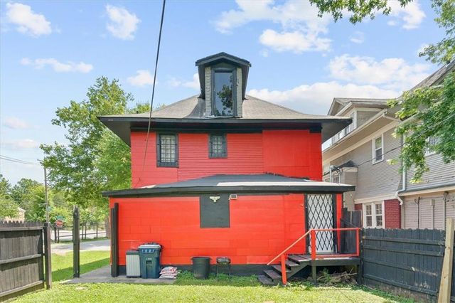 3302 Prospect Avenue, Kansas City, MO 64130