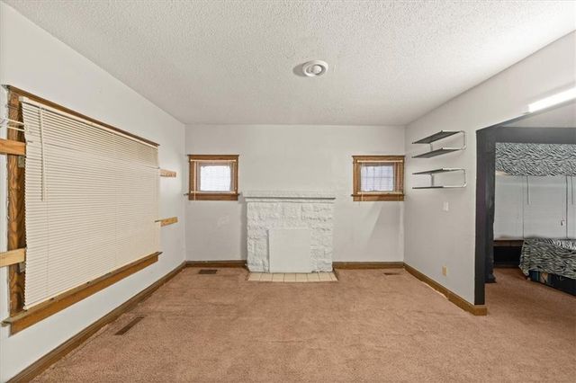 3302 Prospect Avenue, Kansas City, MO 64130