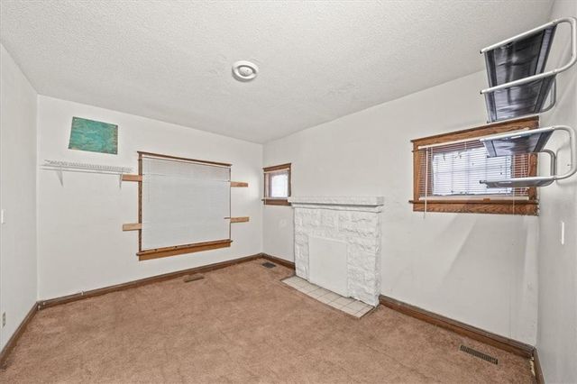 3302 Prospect Avenue, Kansas City, MO 64130
