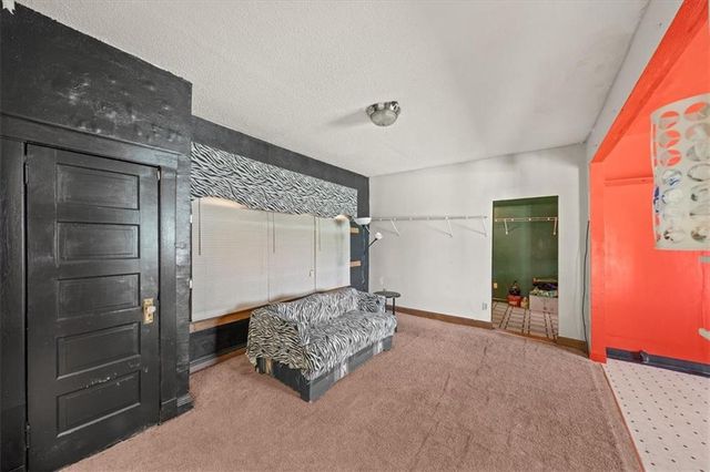 3302 Prospect Avenue, Kansas City, MO 64130