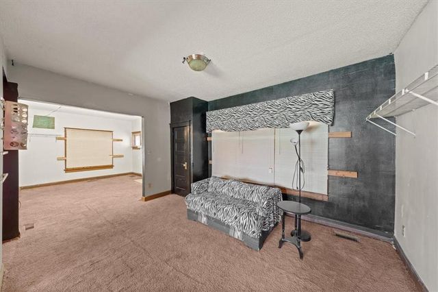 3302 Prospect Avenue, Kansas City, MO 64130
