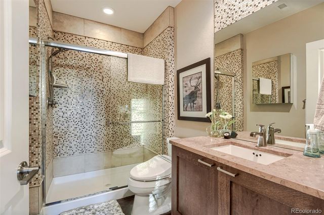 6959 S Buchanan Street, Aurora, CO 80016
