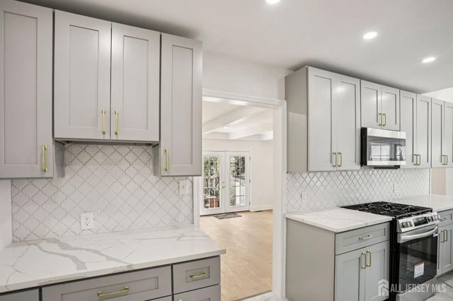 101 Ravine Drive, Matawan, NJ 07747