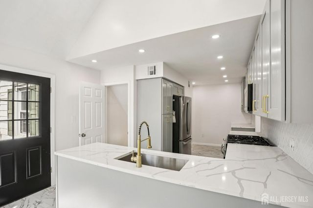 101 Ravine Drive, Matawan, NJ 07747