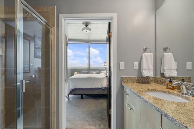 3324 Peachtree NE Road 2918, Atlanta, GA 30326