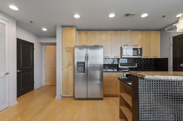 3324 Peachtree NE Road 2918, Atlanta, GA 30326