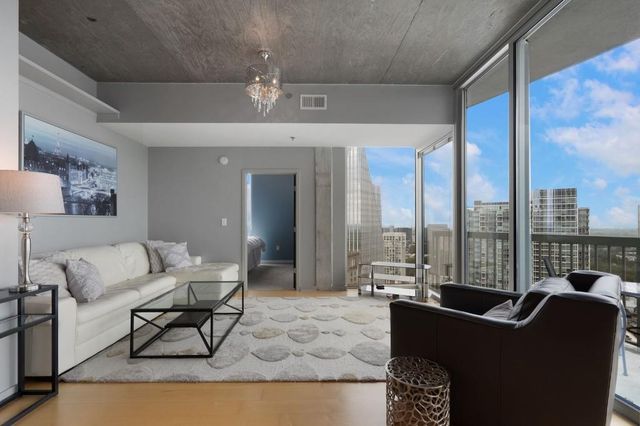 3324 Peachtree NE Road 2918, Atlanta, GA 30326