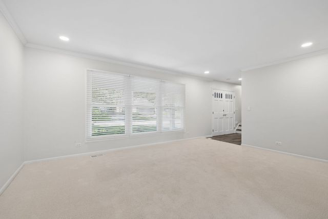 1249 STONEGATE Road, Naperville, IL 60540