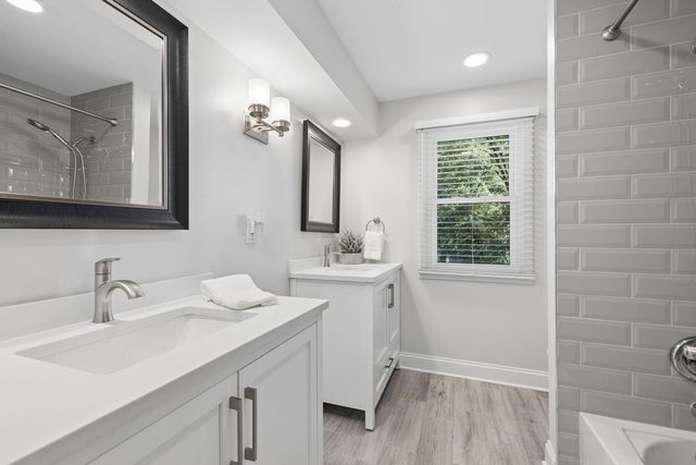 1249 STONEGATE Road, Naperville, IL 60540