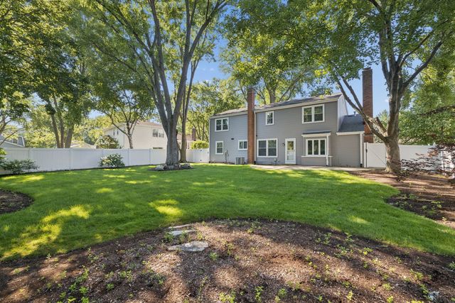 1249 STONEGATE Road, Naperville, IL 60540
