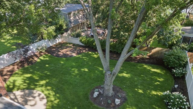 1249 STONEGATE Road, Naperville, IL 60540