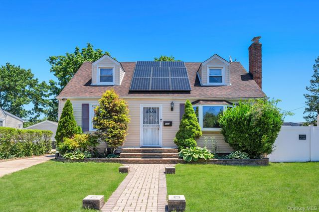 963 Ditmas Avenue, Uniondale, NY 11553