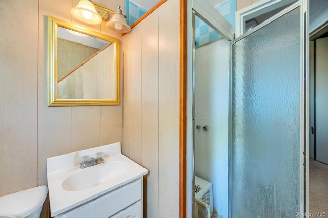 963 Ditmas Avenue, Uniondale, NY 11553