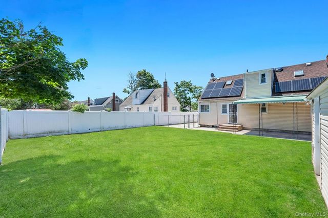 963 Ditmas Avenue, Uniondale, NY 11553