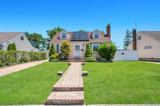 963 Ditmas Avenue, Uniondale, NY 11553