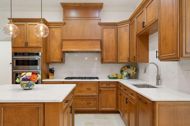 555 E LAKE SUE AVENUE, Winter Park, FL 32789