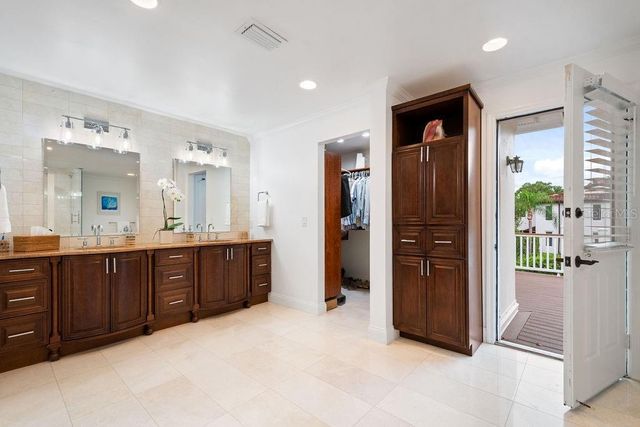 555 E LAKE SUE AVENUE, Winter Park, FL 32789
