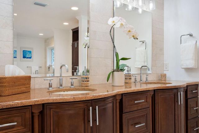 555 E LAKE SUE AVENUE, Winter Park, FL 32789
