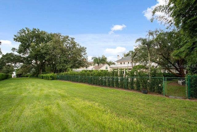 555 E LAKE SUE AVENUE, Winter Park, FL 32789