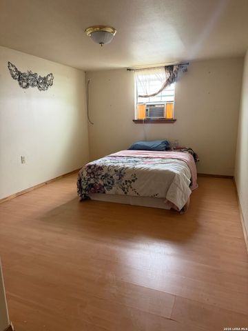 60 Adame, Port Lavaca, TX 77979