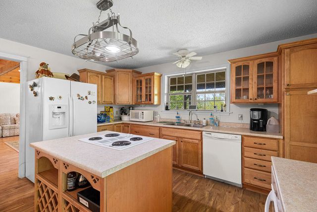3640 Vixen Way, Cosby, TN 37722