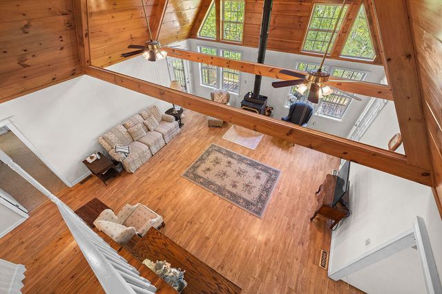 3640 Vixen Way, Cosby, TN 37722