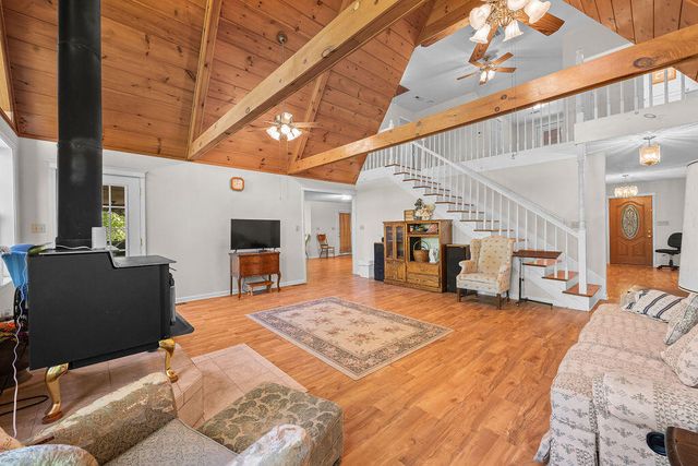 3640 Vixen Way, Cosby, TN 37722
