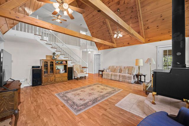 3640 Vixen Way, Cosby, TN 37722
