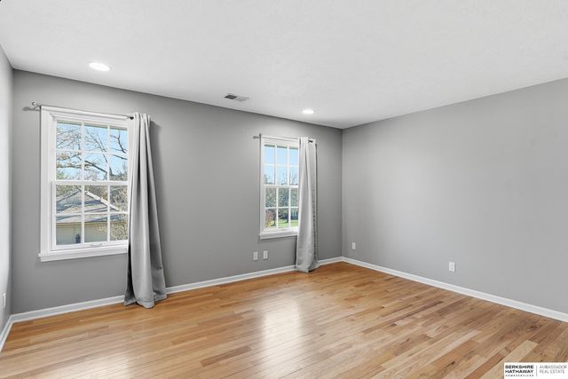 3310 S 98th Street, Omaha, NE 68124