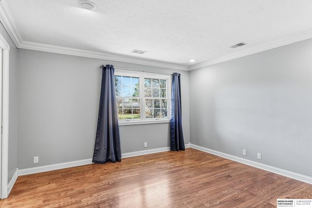 3310 S 98th Street, Omaha, NE 68124