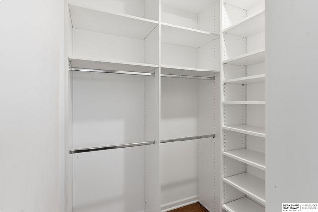 3310 S 98th Street, Omaha, NE 68124