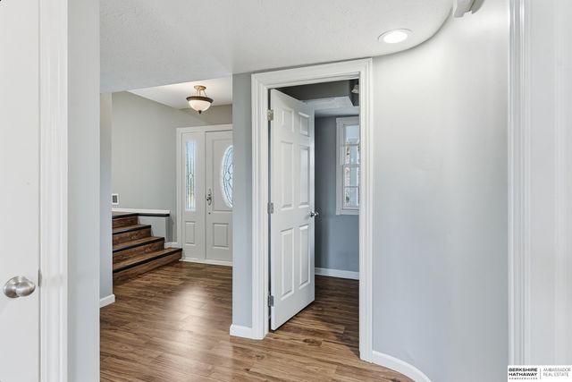 3310 S 98th Street, Omaha, NE 68124