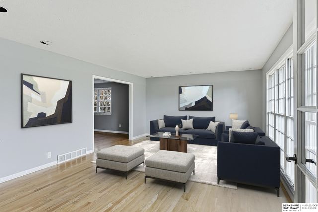 3310 S 98th Street, Omaha, NE 68124