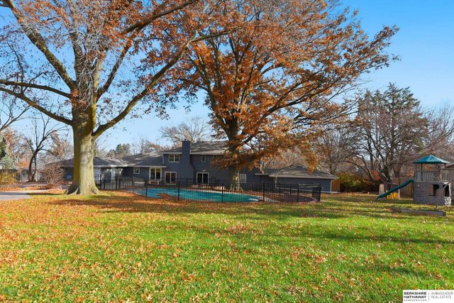 3310 S 98th Street, Omaha, NE 68124