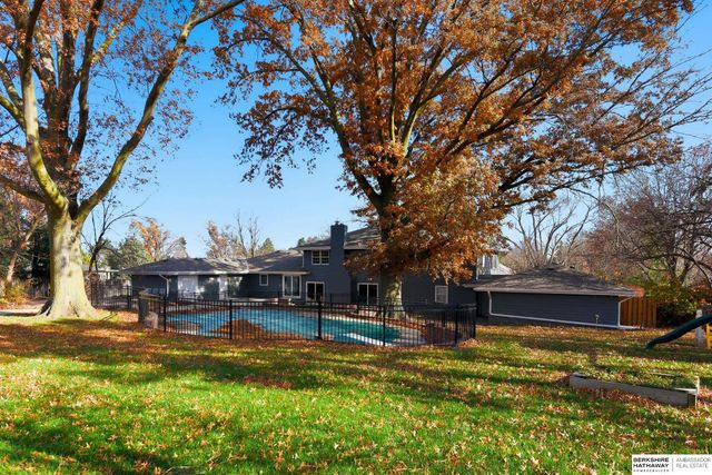 3310 S 98th Street, Omaha, NE 68124