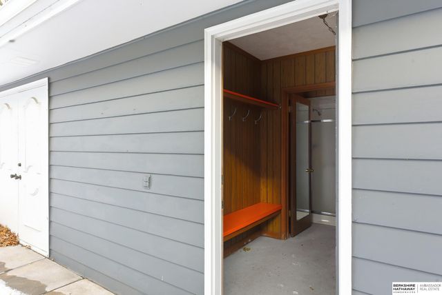 3310 S 98th Street, Omaha, NE 68124