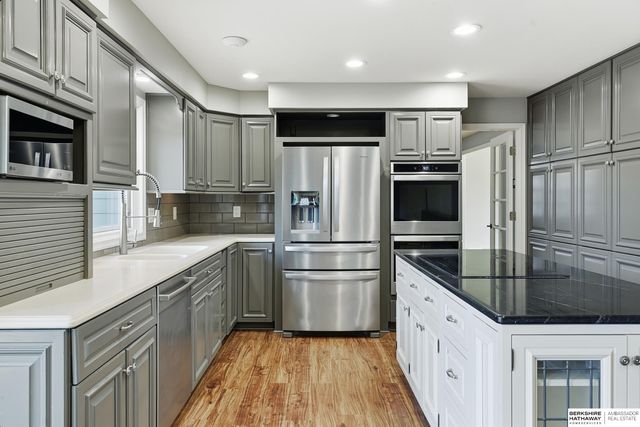 3310 S 98th Street, Omaha, NE 68124