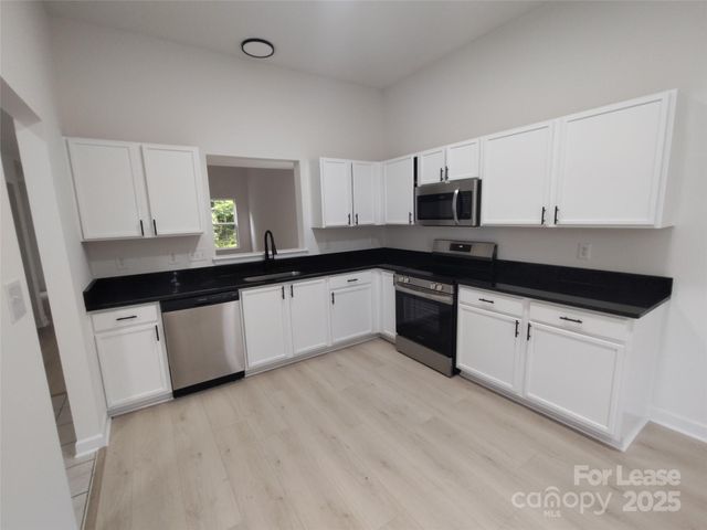 1457 Mandy Place Court, Charlotte, NC 28216