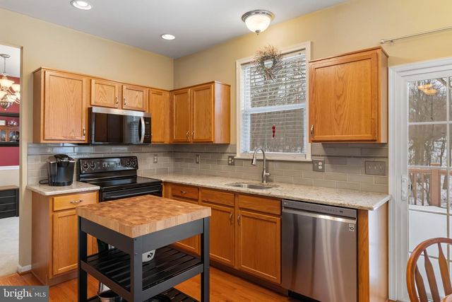 14 KRISTEN CIR, Pottstown, PA 19464