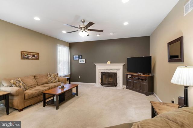 14 KRISTEN CIR, Pottstown, PA 19464