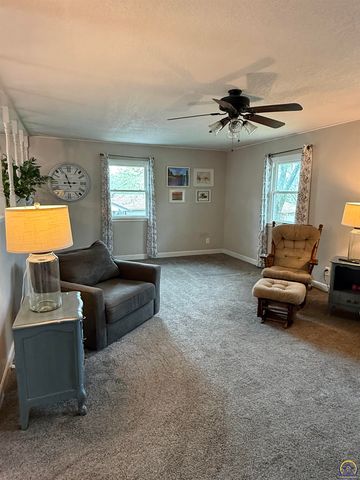 3411 SE Island CIR, Topeka, KS 66605