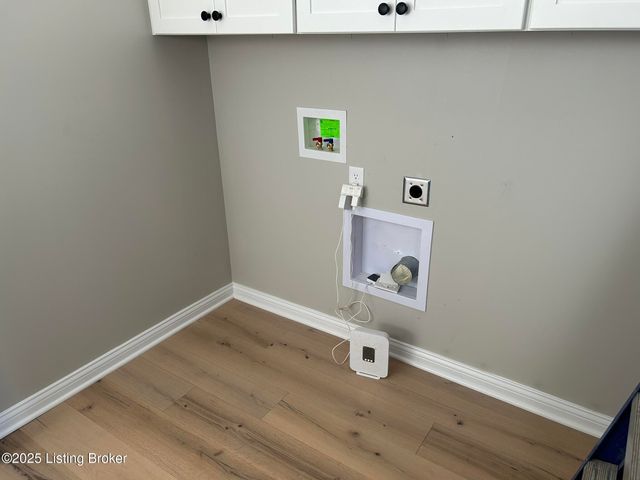 1885 Richmond Dr, Louisville, KY 40205