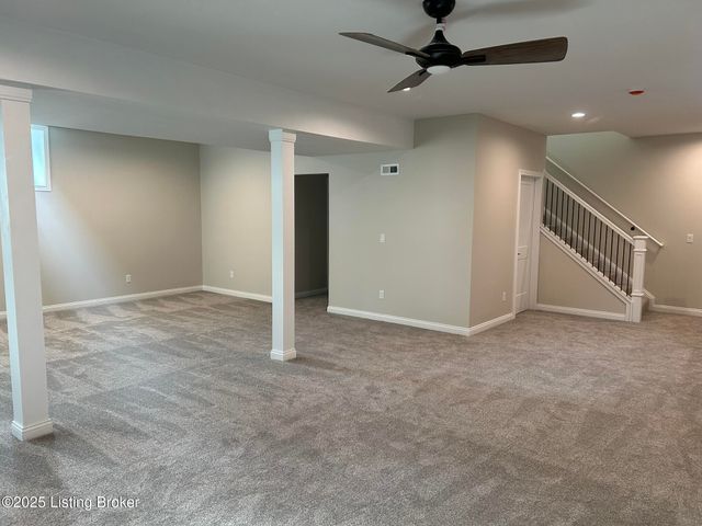 1885 Richmond Dr, Louisville, KY 40205