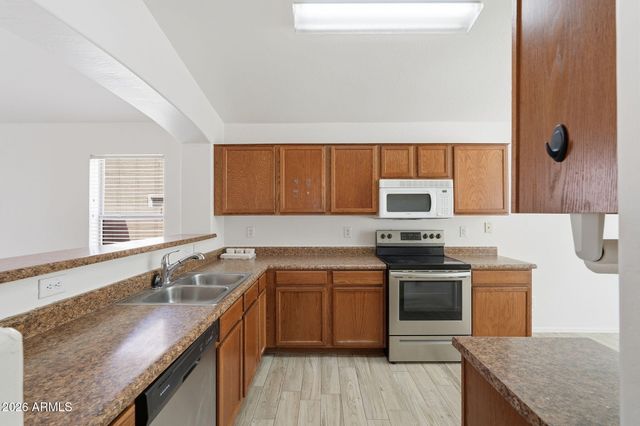 318 N 21ST Circle, Coolidge, AZ 85128