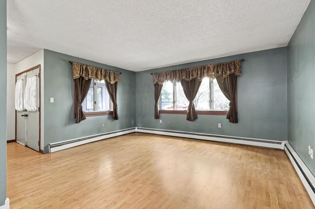 11053 Gast Road, Bridgman, MI 49106