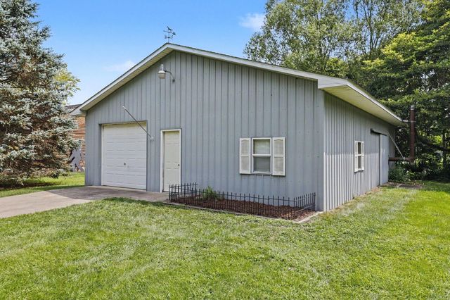 11053 Gast Road, Bridgman, MI 49106